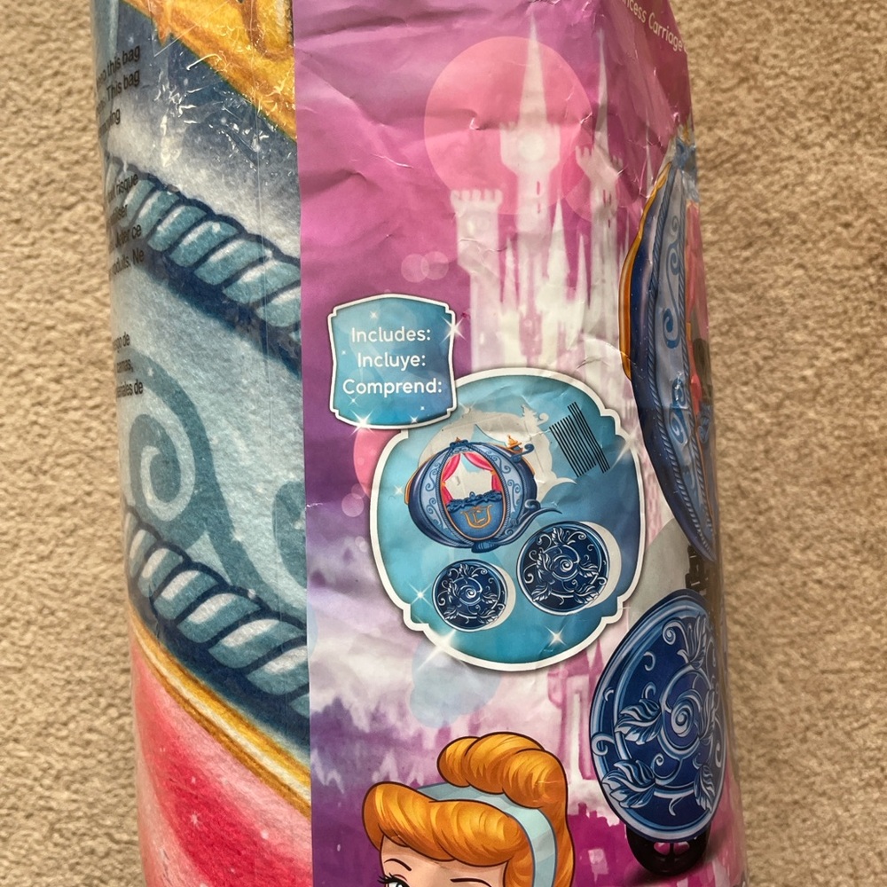Disney Princess Cinderella Wheelchair Cover, like new (used 1 time) Plays, trips - Picture 3 of 6